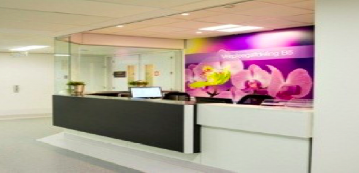 Verpleegafdeling B5 balie bijgesneden